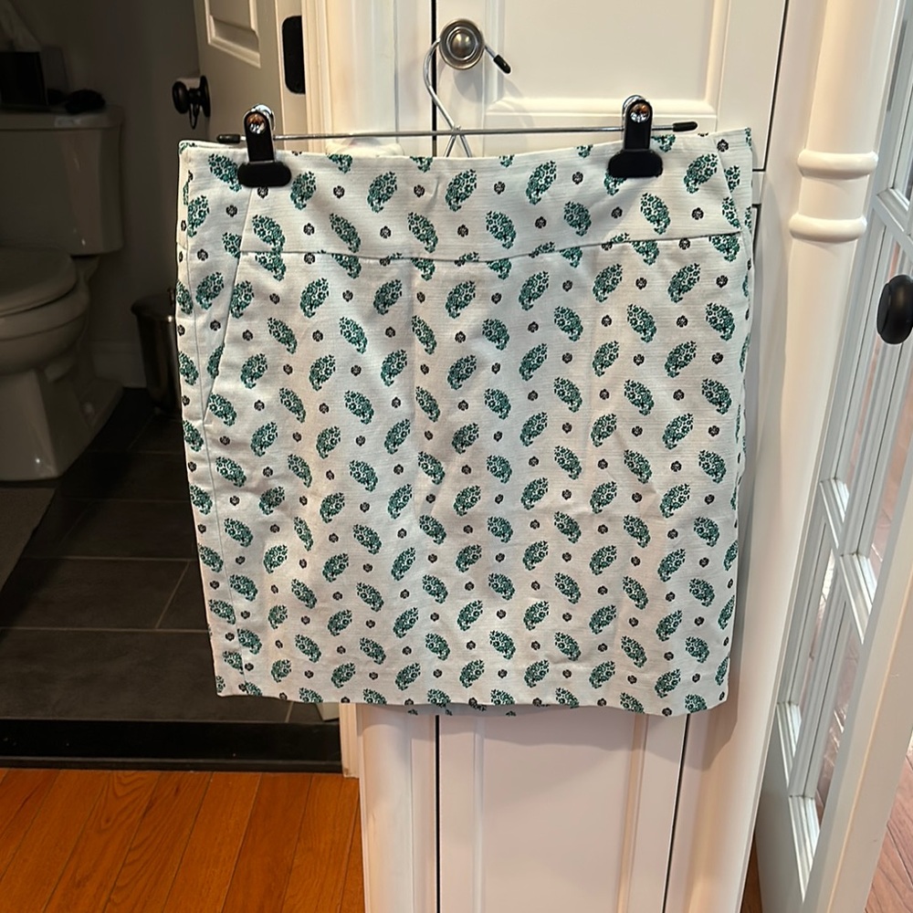 Ann Taylor Blue and Green Patterned Skirt NWT